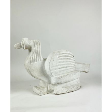 Kubistisch terracotta beeld van een vogel