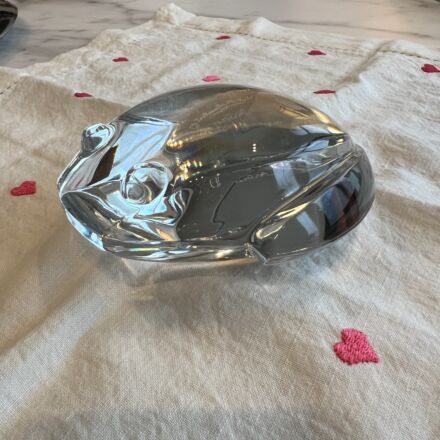 Clear crystal frog Val Saint Lambert