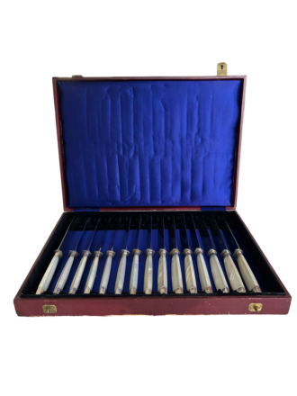 Box with 15 table knives marked Licot a Namur