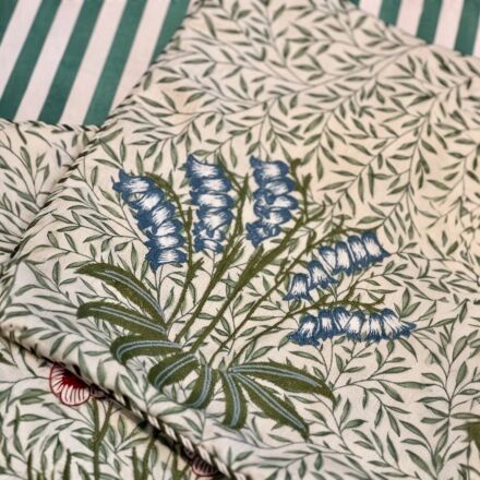 Small cushion in Sanderson fabric