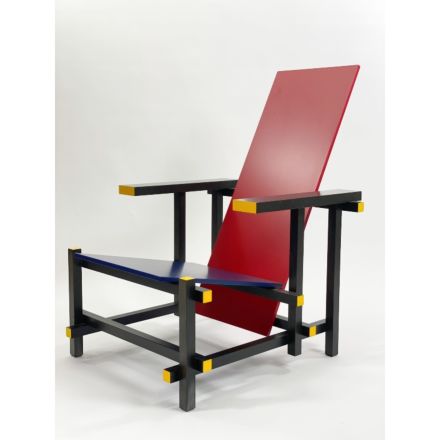 Red and Blue Chair van Gerrit Rietveld